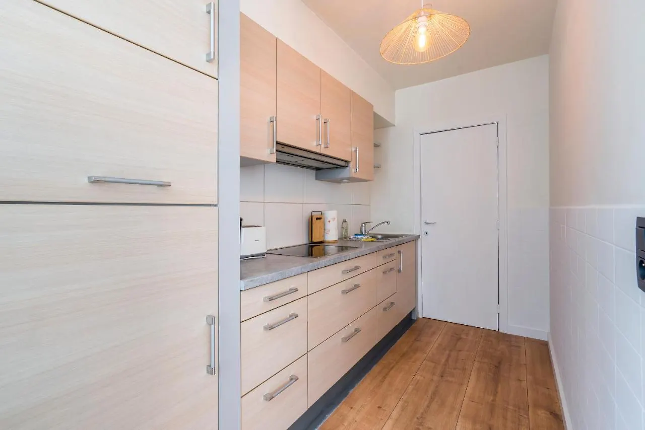 Ruim En Warm Appartement In De Winkelstraat Van Oostende