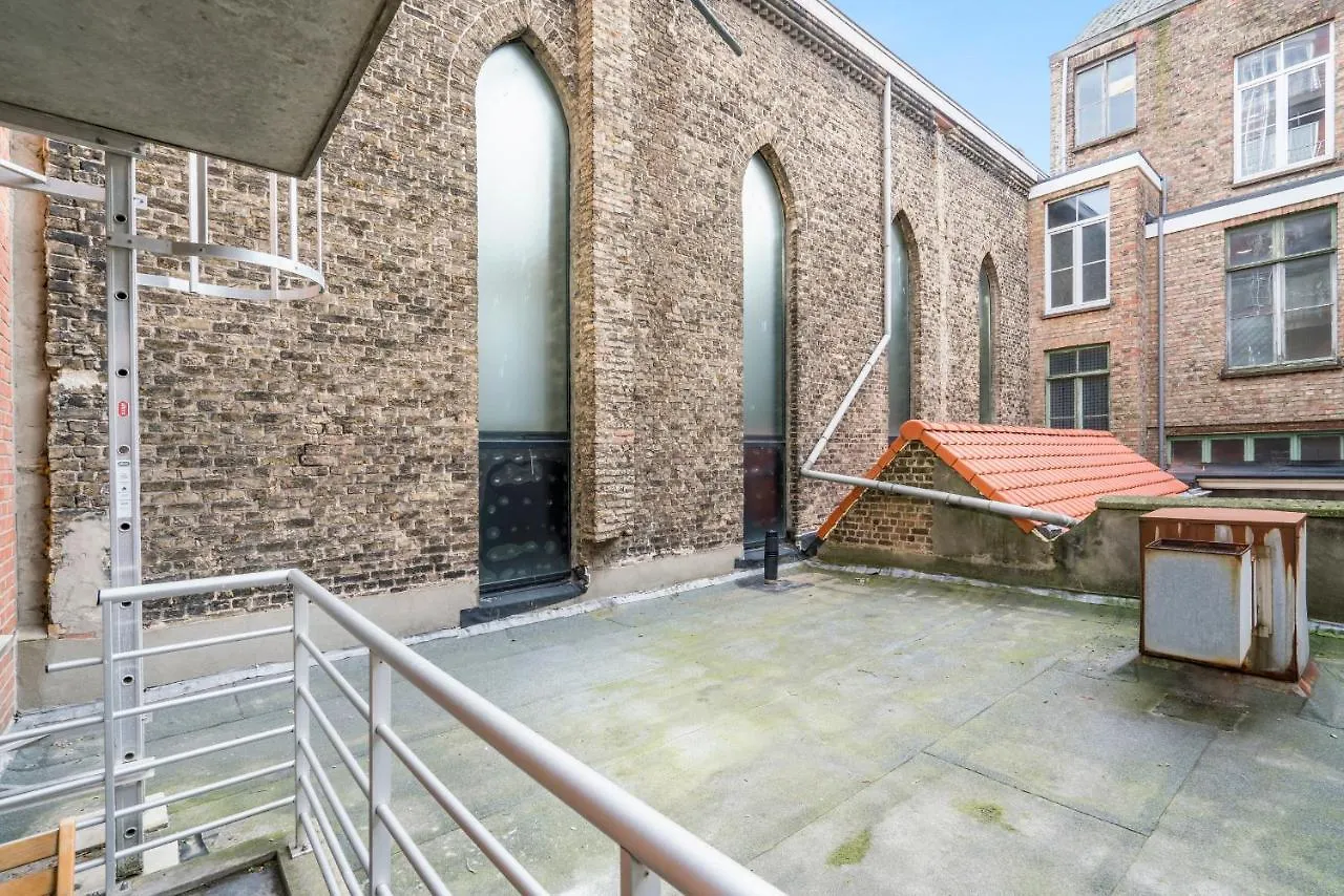 Ruim En Warm Appartement In De Winkelstraat Van Oostende